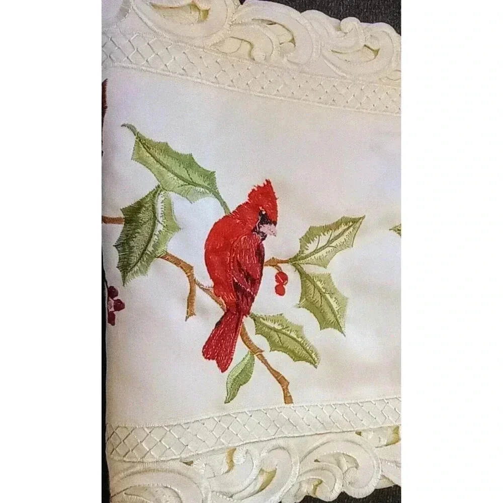 Cardinal‎ Embroidered Table Runner Cardinal & Holly Christmas 69